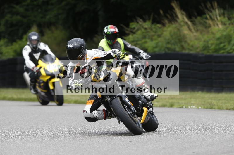 Archiv-2025/23 07.06.2025 TZ Motorsport ADR/190